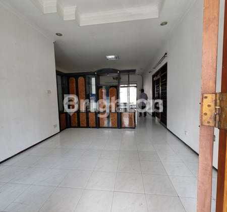 Spacious and Well-Maintained House in Margorejo Indah, Ready to Use, Close to Jemursari, A. Yani, Plaza Marina, Sidosermo, Prapen