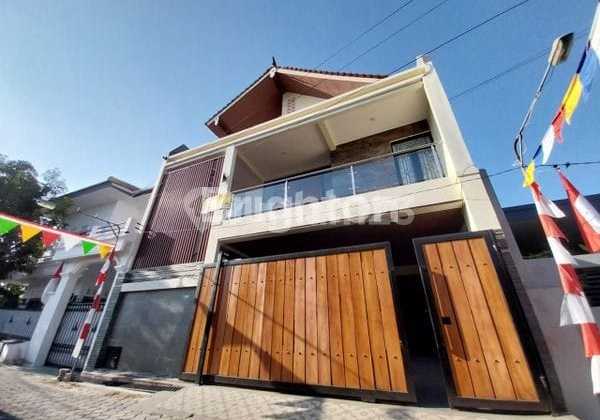 Rumah Minimalis Mewah Langka Semolowaru 2 Lantai Dkt Tengah Kota Manyar Klampis Nginden Galaxy Mall Merr Its Unair Untag Hang Tuah Araya Ngagel