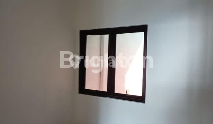RUMAH BAGUS SIAP HUNI 1 LANTAI JALAN KEMBAR UTAMA BARUK SELANGKAH MERR SUPERINDO, NIRWANA EKSEKUTIF, RUNGKUT, AKSES TOL, UPN, KAMPUS DINAMIKA, IPH 2