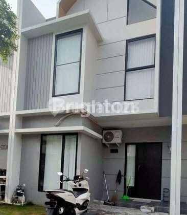 Eastern Park House Minimalist Modern Ready to Occupy 2 Floors Near Raya Merr, Keputih, Mulyosari, Its, Hang Tuah, Sukolilo Dian Regency Eastern Park House Minimalist Modern Ready to Occupy 2 Floors Near Raya Merr, Keputih, Mulyosari, Its, Hang Tuah, Sukolilo Dian Regency