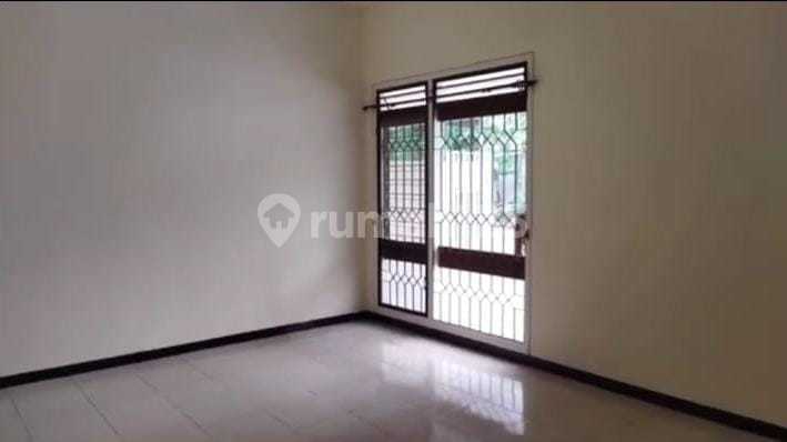 Rumah Jemur Andayani Bersih Terawat Siap Huni Dekat Jemursari, Sekolah Petra, Rungkut Industri, Kutisari, Ubaya Tenggilis, Margorejo, A Yani, Tengah Kota 2