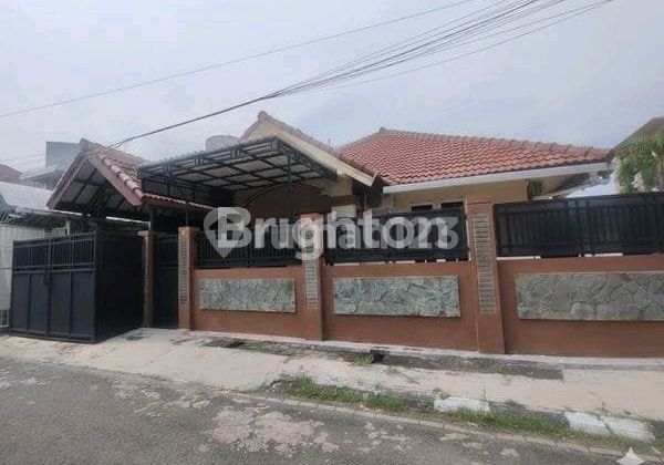 For Rent Corner (Hook) House Ready to Occupyperum. Sutorejo Prima Indah Near Merr Galaxy Mall Kenjeran Dharmahusada Pakuwon City Mulyosari Manyar Kertoarjo Kertajaya 1