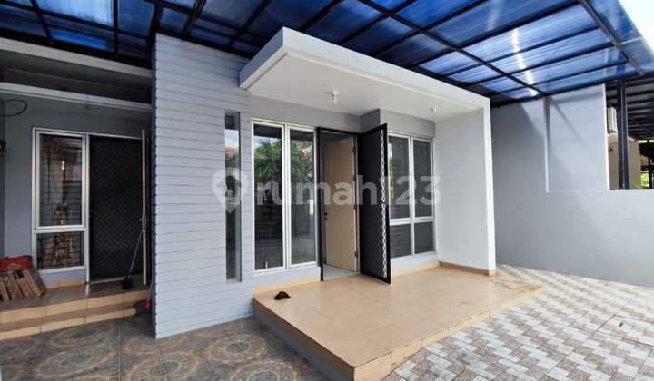 Dijual Rumah Ifolia Semi Furnished Posisi Strategis Dekat Taman Utama, Hadap Timur-Utara. Dijual Rumah Ifolia Semi Furnished Posisi Strategis Dekat Taman Utama, Hadap Timur-Utara.