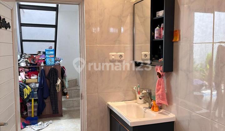 Dijual Rumah Siap Huni 2 Lantai di Harapan Indah - Bekasi 2