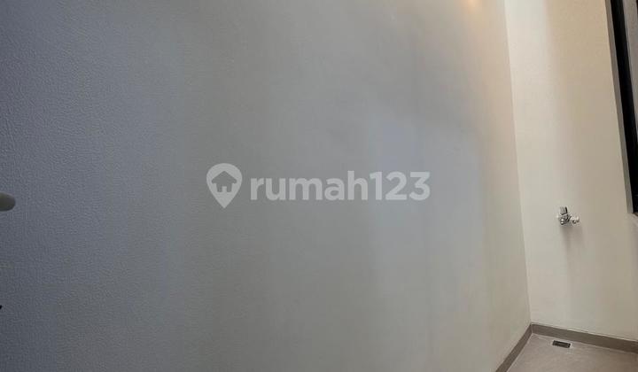 DIJUAL Unit Eksklusif - Hanya 4 Unit! RUMAH 3 LANTAI - TANJUNG DUREN, JAKARTA BARAT