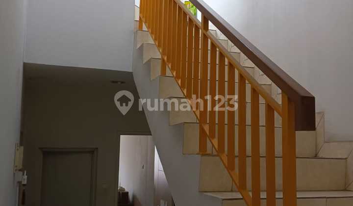 For Sale Beautiful House Ready to Live In - Semi Furnished Kelapa Molek