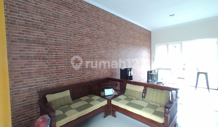 Rumah Tinggal Furnish 2 Lantai Lokasi Strategis di Daerah Wedomartani Ngemplak Sleman 2