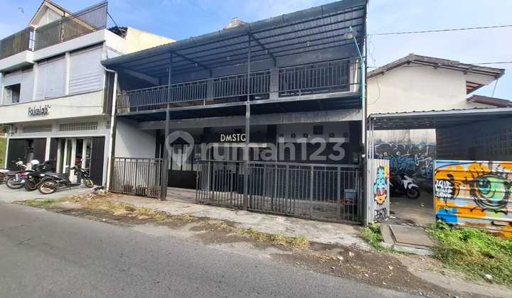 Business Space Ideal for 2-Story Cafe, Strategic Location in Bugisan Area 2