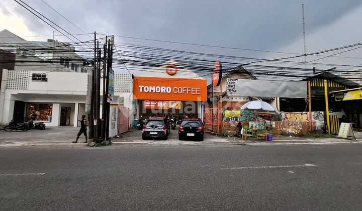 Nice shop house on Seturan Caturtunggal Street, Depok, Sleman, Yogyakarta 2