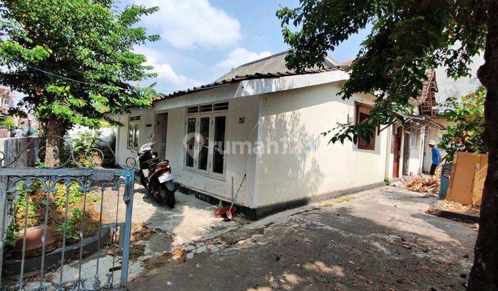 Bangunan Rumah Lama Lokasi Strategis Di Pakualaman Yogyakarta 1