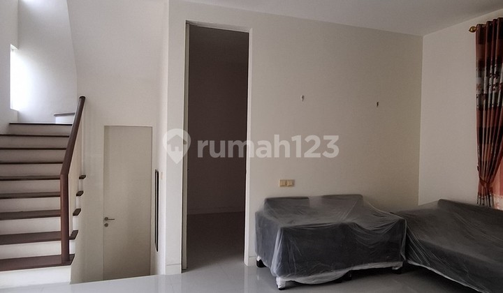 Rumah 2 Lantai Dalam Perumahan Premium Citra Grand Mutiara 2