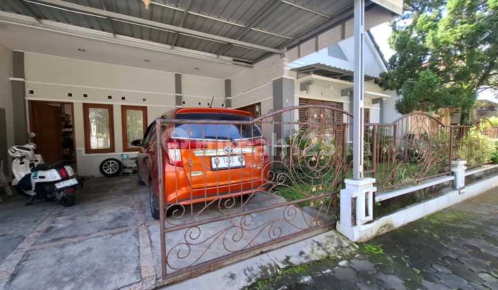 2-Storey Residential House in Amanusa Regency Housing Estate - Wedomartani Ngemplak Sleman 2