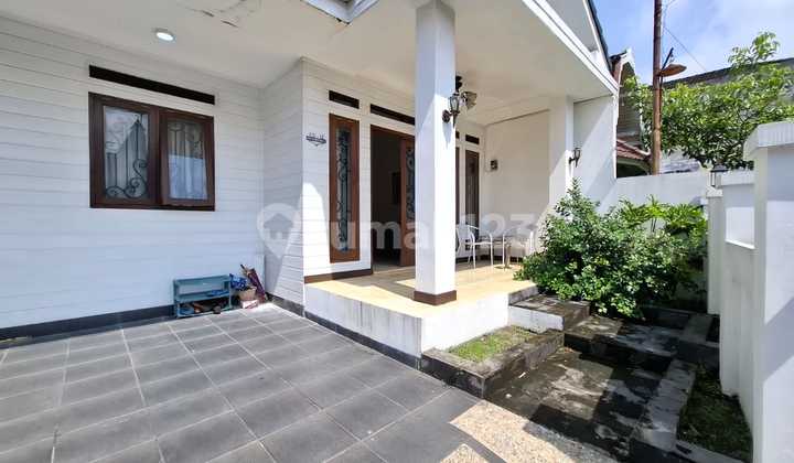 Dijual Rumah Semi Furnish di Perum Griya Perwita Wisata, Ngaglik Sleman