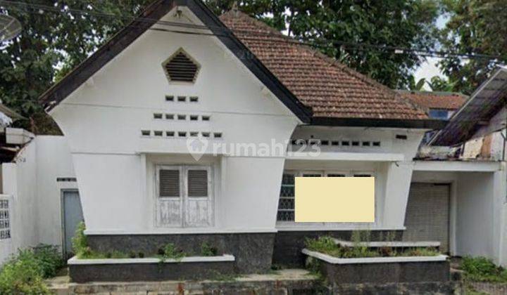 Rumah Tinggal Cocok Untuk Homestay atau Cafe Lokasi di Jalan Pahlawan Kota Magelang 1