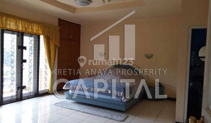 Villa Unik nan Nyaman Dengan View Terbaik di Kolonel Masturi Lembang Bandung Utara 2
