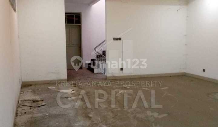 Ruko Sangat Cocok untuk Kantor dan Perdagangan di Jalan Peta Bandung Ruko Sangat Cocok untuk Kantor dan Perdagangan di Jalan Peta Bandung