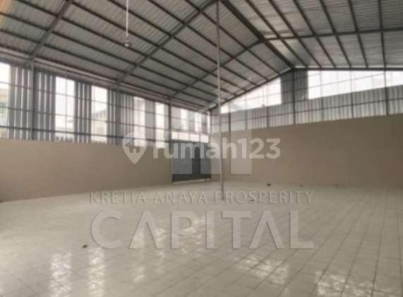 Flood-Free Clean Warehouse Moch Toha Wing Bandung