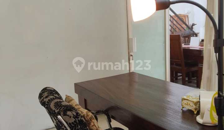 3-Storey Commercial Space + Livable Rooftop, Prime Location in Kemang, South Jakarta 3-Storey Commercial Space + Livable Rooftop, Prime Location in Kemang, South Jakarta