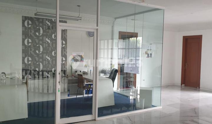 Luxury Beautiful Spacious Green Ready-to-Occupy House for Rent in a Strategic Location in Kemang - South Jakarta 2