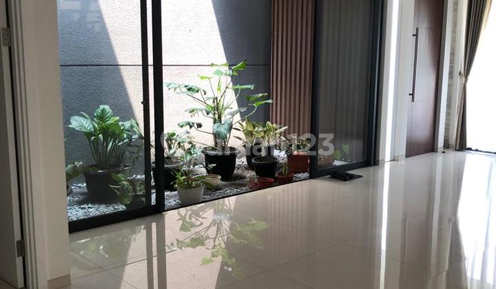 Rumah Bagus Minimalis Siap Huni di Boulevard Bintaro - Tangerang Selatan