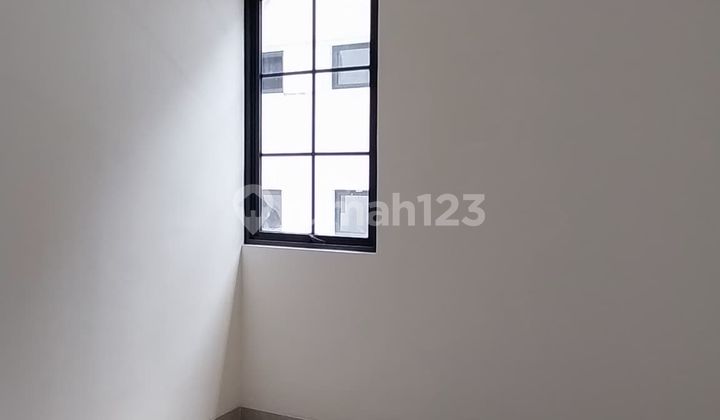 Rumah Bagus Siap Huni 2 Lantai di Citra Garden Bintaro, Bintaro - Tangerang Selatan 2