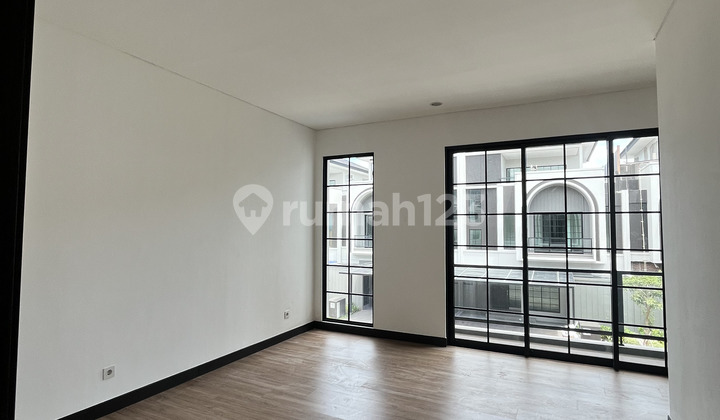 Beautiful Ready-to-Live House in Welton Cluster, Hiera BSD, Tangerang 2