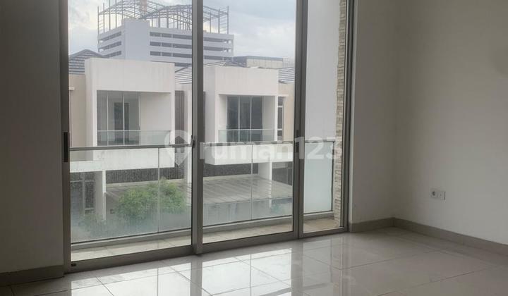 Rumah Bagus Minimalis 2 Lantai Siap Huni di Pik 2 Manhattan, Tangerang