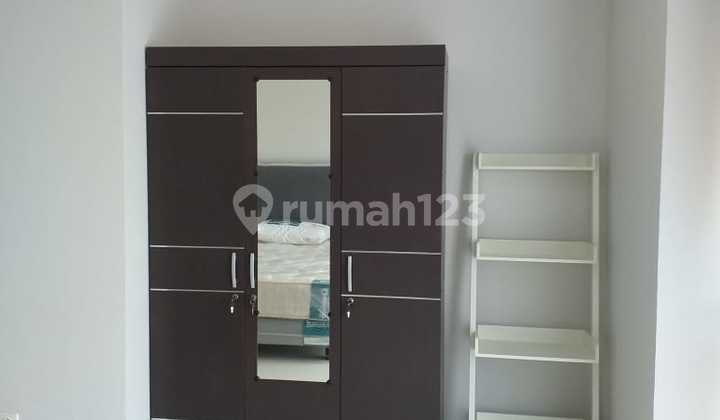 The Mansion Apartment, 2 BR, Nice and Free 3 AC, Guaranteed Comfortable, Negotiable Price in Kemayoran 2