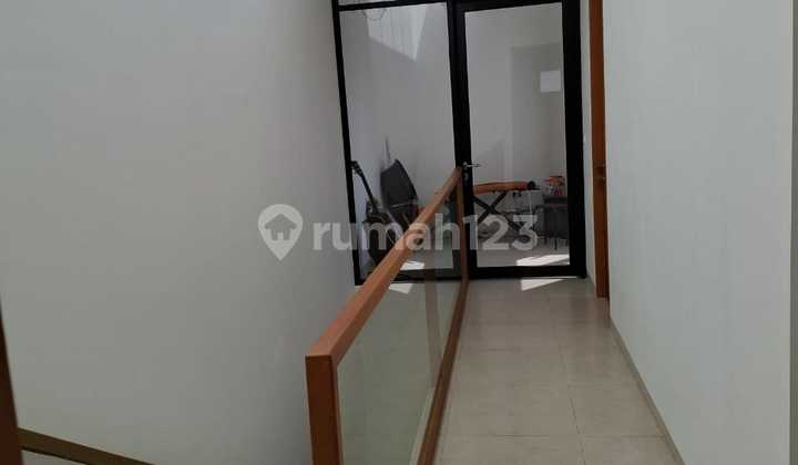 Rumah Bagus dengan Fasilitas yang Super Duper Lengkap di BSD 2