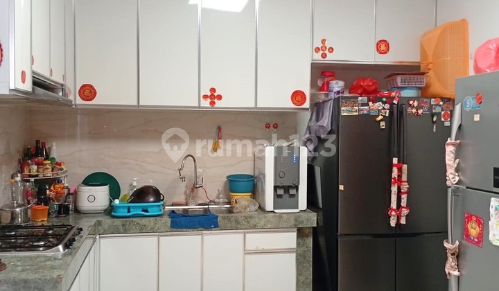 Nego Rumah Lingkungan Super Nyaman dan Semi Furnished di Cluster Brio Citra Garden Puri