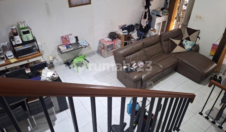 Bisa Nego! Rumah Bagus Terawat di Taman Semanan Indah 