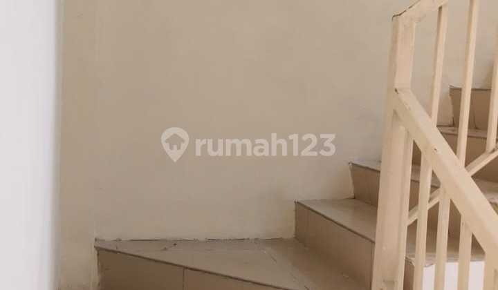 Nice and Spacious Shophouse in Green Lake City Suitable for Business, Etc. 2