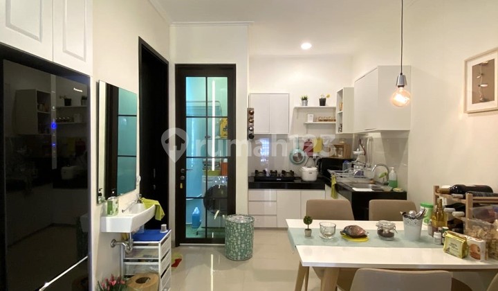 Rumah Cantik, Rapih dan Full Furnished di Green Village Cipondoh Rumah Cantik, Rapih dan Full Furnished di Green Village Cipondoh