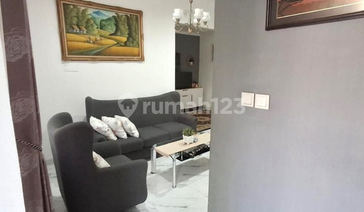 Nego Sampai Deal! Rumah Semi Furnished 3 Kamar Tidur Bagus dan Strategis di Metland Puri 2