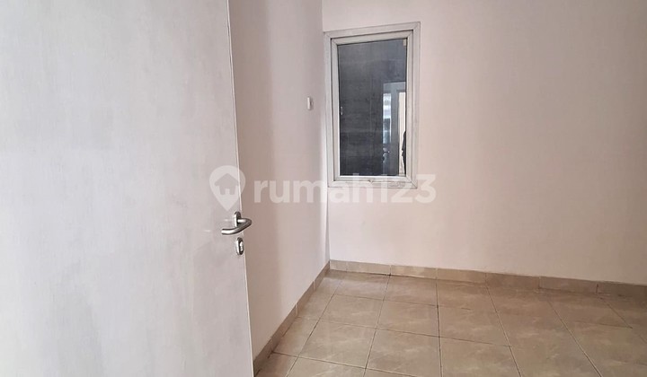 Negotiable! Nice 2-Story House in a Super Comfortable Environment at Park Residence Cengkareng