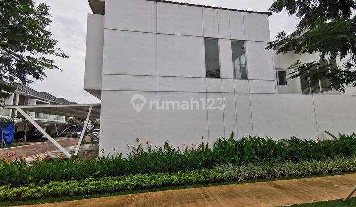 Rumah Luas dan Super Bersih di The Rivera Phase Metland Puri 1