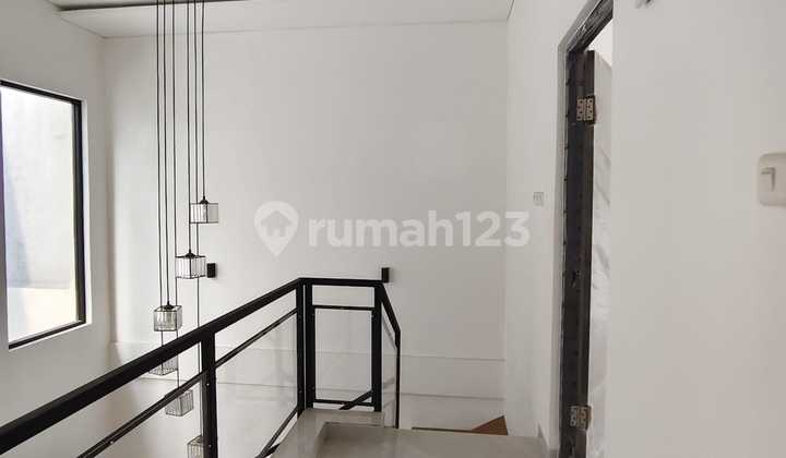 Jangan Lewatin! Rumah 2 Lantai Bagus Terawat Akses Strategis di Interkota Jakarta Barat Harga Nego Jangan Lewatin! Rumah 2 Lantai Bagus Terawat Akses Strategis di Interkota Jakarta Barat Harga Nego