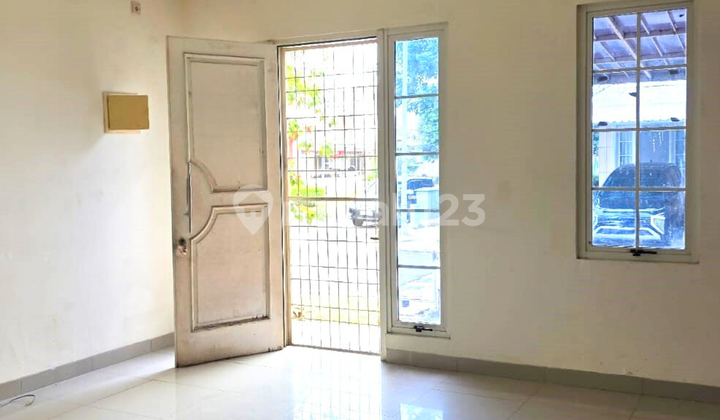 Bisa Nego! Ambil sekarang Rumah Bagus Posisi Hook, Area Dekat Tol Karang Tengah, Super Strategis! di Cluster Europe Green Lake City Bisa Nego! Ambil sekarang Rumah Bagus Posisi Hook, Area Dekat Tol Karang Tengah, Super Strategis! di Cluster Europe Green Lake City