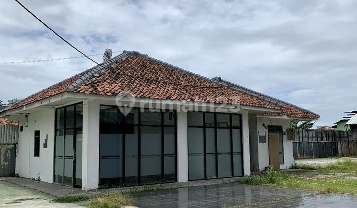 Land + Building Plot Facing Main Road in Kelapa Dua Tangerang Land + Building Plot Facing Main Road in Kelapa Dua Tangerang