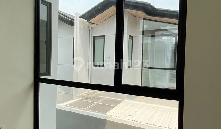 Rumah Modern dan Bagus Siap Huni Harga 1,1 M Aja di Karawaci Rumah Modern dan Bagus Siap Huni Harga 1,1 M Aja di Karawaci