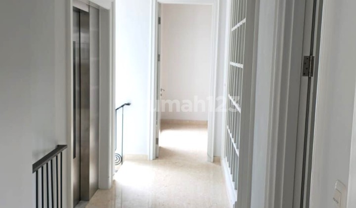 MUST SEE! 3-Story House with Elevator in Sutera Winona, Alam Sutera Super Premium, NEGOTIABLE Price!