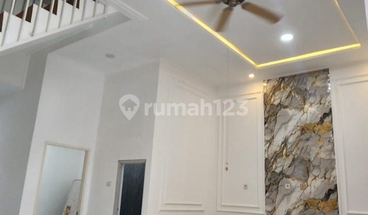 Harga Nego! Rumah Area Strategis, Lingkungan Nyaman dan Kondisi Bagus Like New di Poris Cipondoh 2