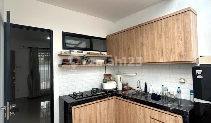 Price Negotiable! Good House with SHM in Sawangan Depok, Take It Now! 2