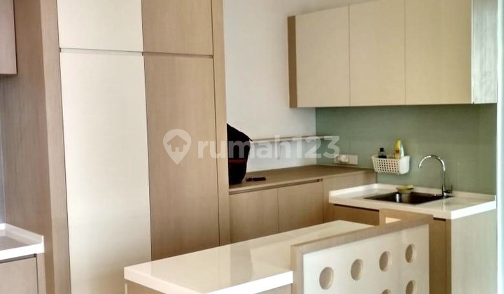 Negotiate Sudirman Suites Apartment Fully Furnished, Great and Strategic in Tanah Abang, West Jakarta 2