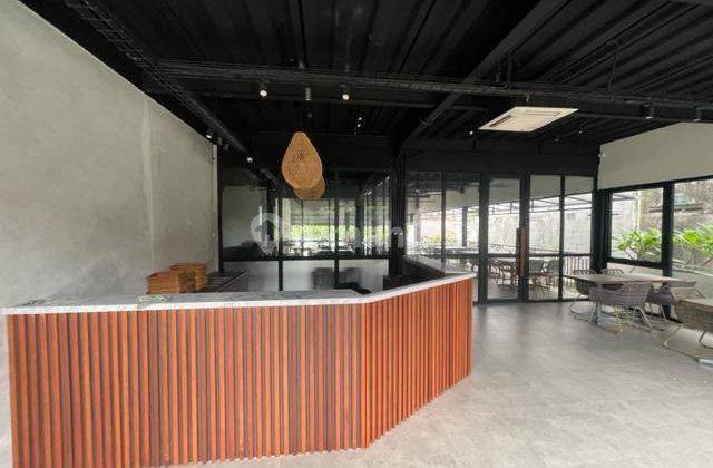 Dijual Tempat Usaha Bagus, Strategis, Tinggal Masuk 2
