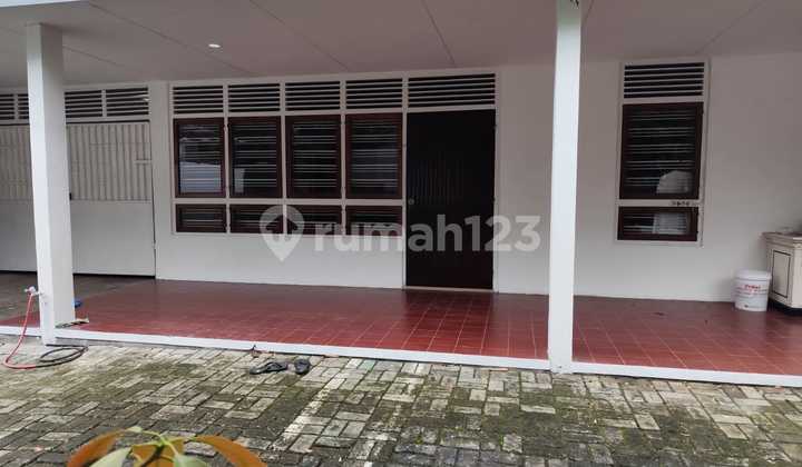 Disewakan Rumah Siap Huni Kebayoran Baru 2