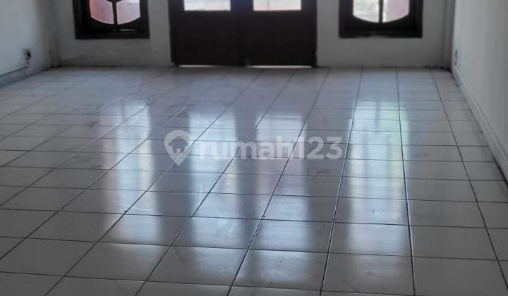 For Sale Strategic Shop House in Poris Indah 2