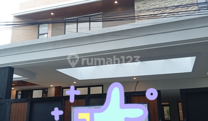 Prestigious Area Luxury House South Jakarta 2