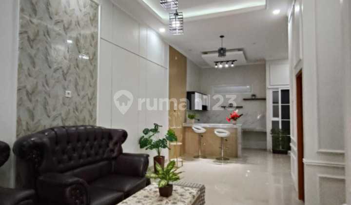 Nice Big House In Griya Loka