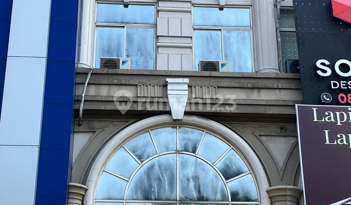 Ruko Kawasan Strategis Jalan Utama Green Lake City